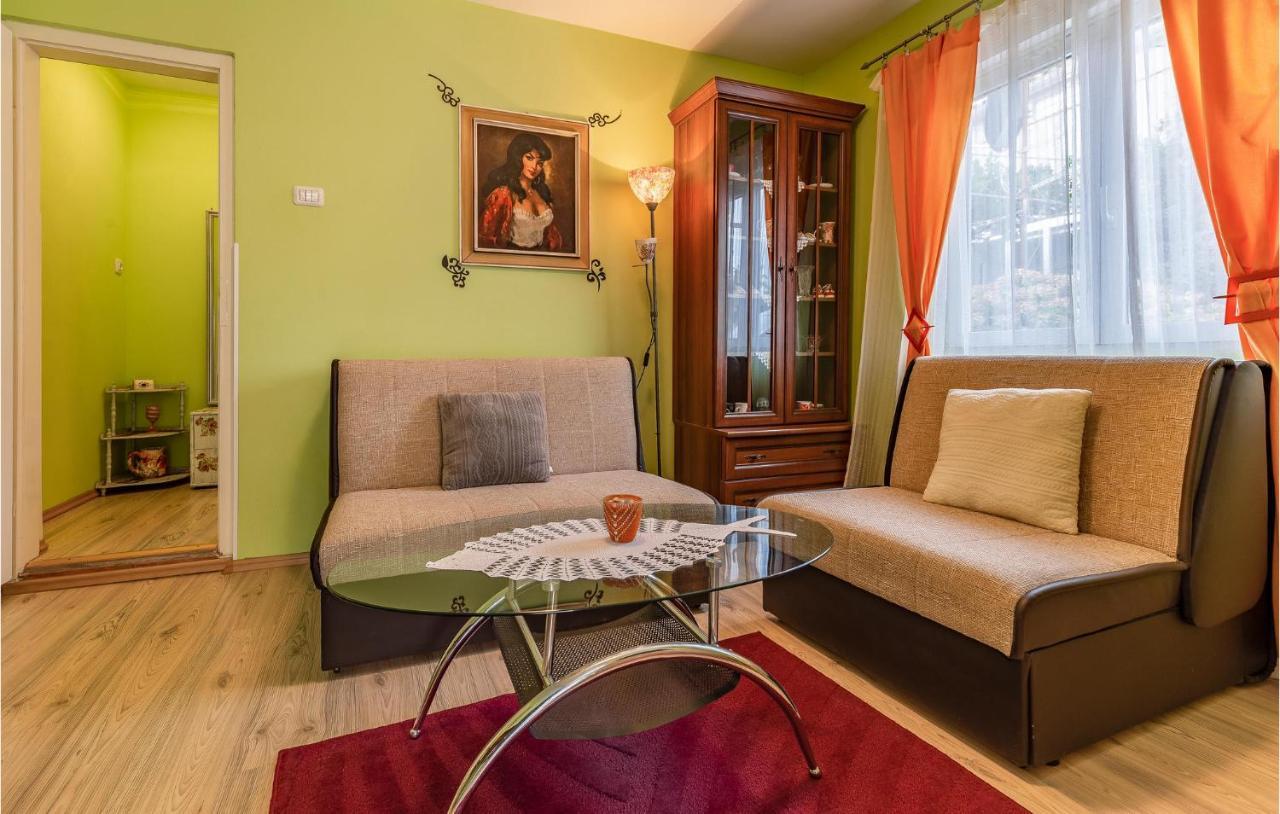 Nice Apartment In Premantura With Wifi Exterior photo