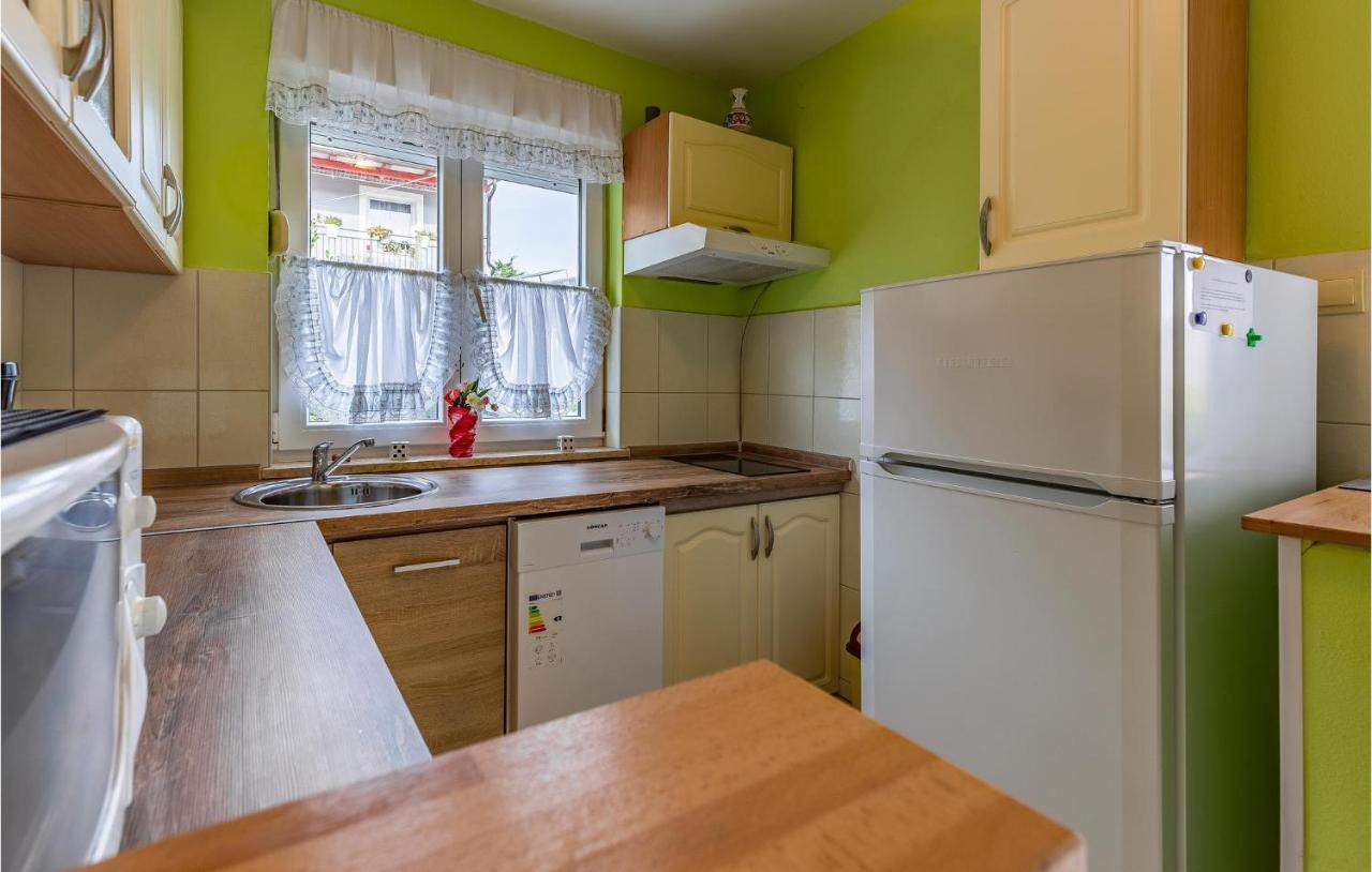 Nice Apartment In Premantura With Wifi Exterior photo